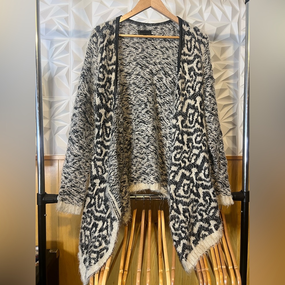 Chic Black and White Animal Print Cardigan jeans by Buffalo